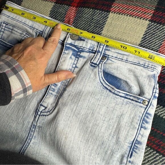 NOBO High Rise Cropped Denim Stretchy Jeans - Light Wash, Size 9 Juniors - Picture 8 of 13